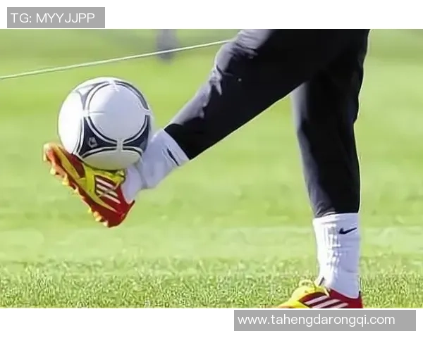 足球明星脚大小揭秘对比赛表现的影响与训练技巧分析